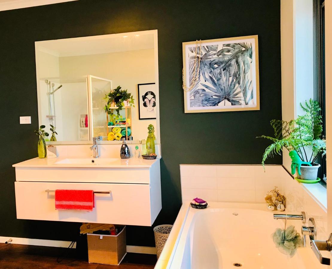 A Little Bit Beachy Modern Guest Room And Private Toilet Christchurch Luaran gambar
