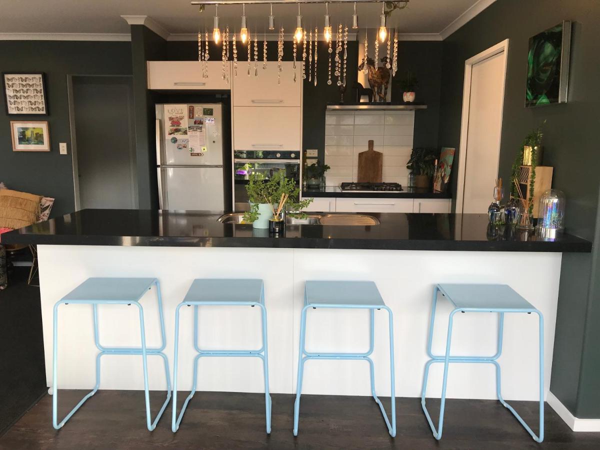 A Little Bit Beachy Modern Guest Room And Private Toilet Christchurch Luaran gambar